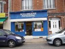 Devant la boulangerie